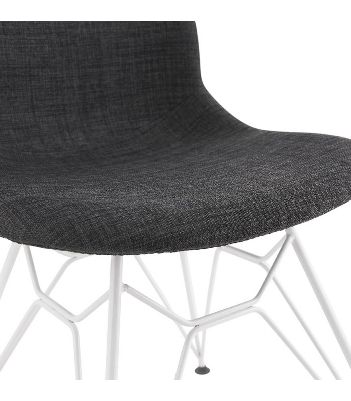 Chaise design gris foncé en tissu et métal Kora