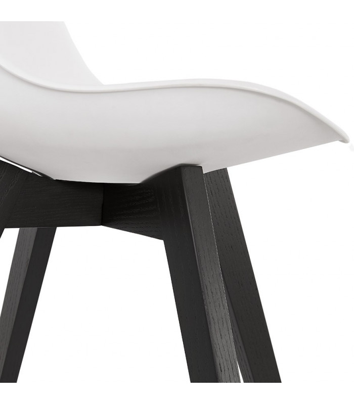 Chaise design blanc en plastique et bois Arabesque