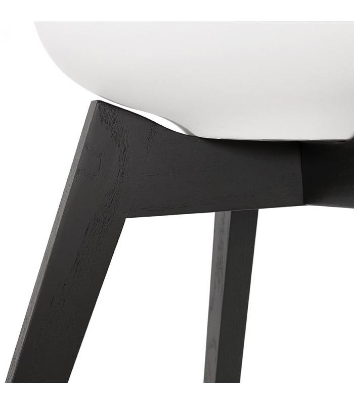 Chaise design blanc en plastique et bois Arabesque