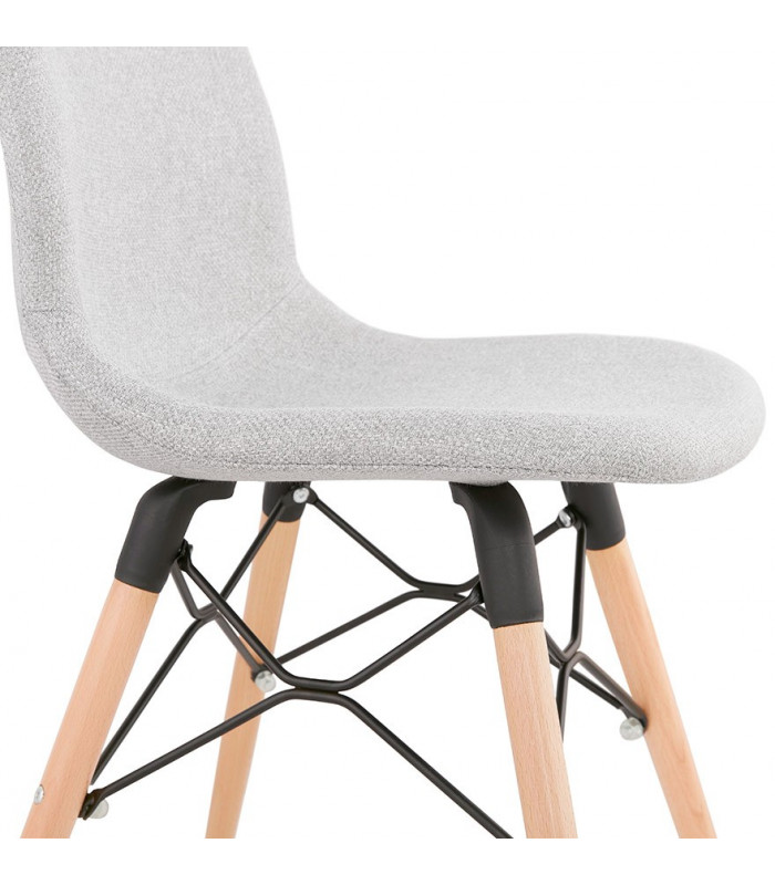 Chaise design gris clair en tissu Kingston
