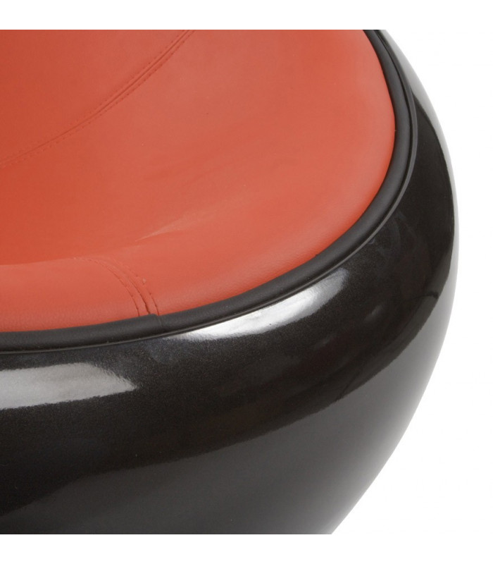 Fauteuil design noir en plastique et similicuir Everett